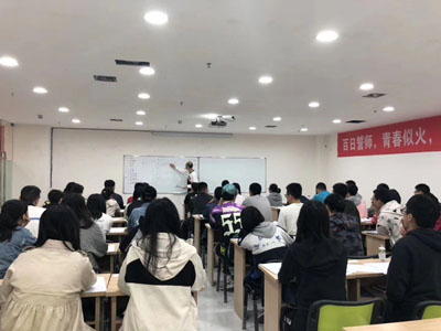 初中封闭冲刺学校哪家好